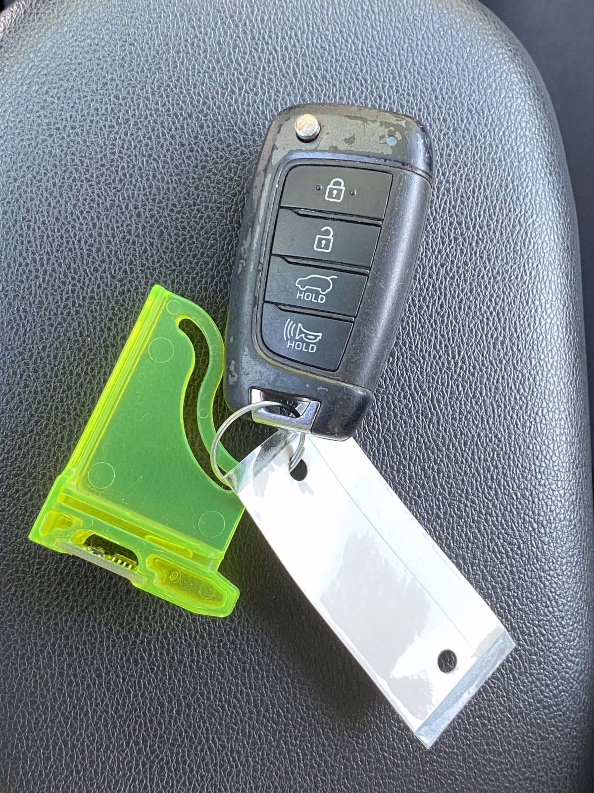 2021 Chalk White Hyundai Kona SE AWD SUV