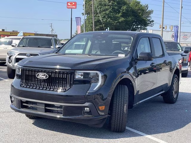 2025 Shadow Black Ford Maverick Lobo Standard AWD Truck