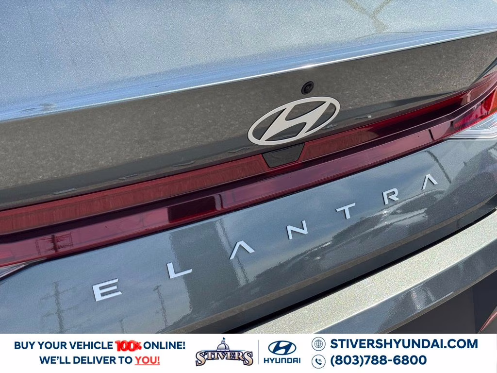 2025 Amazon Gray Hyundai Elantra SE FWD Sedan