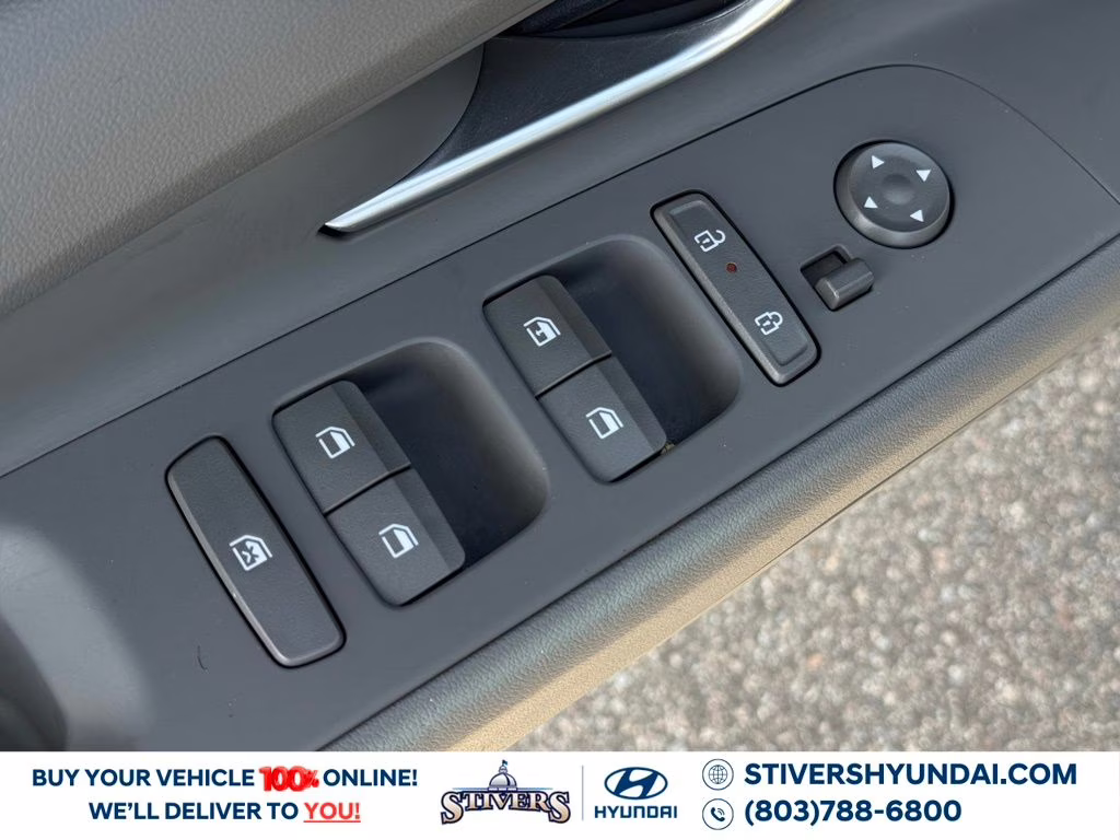 2025 Amazon Gray Hyundai Elantra SE FWD Sedan