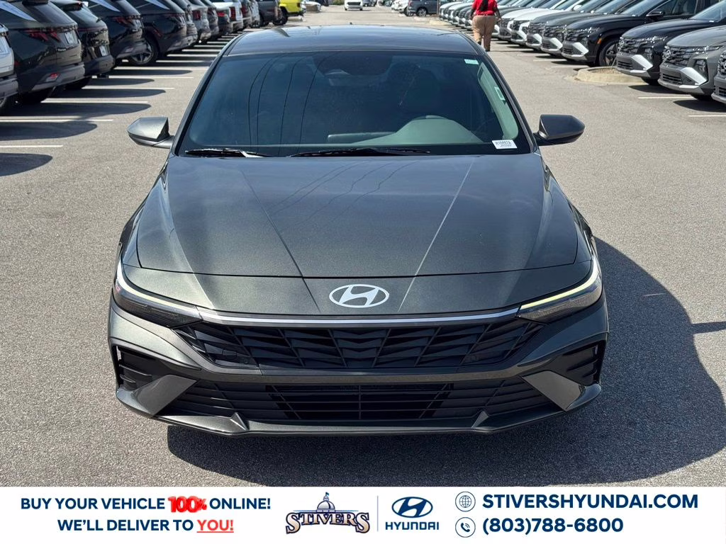 2025 Amazon Gray Hyundai Elantra SE FWD Sedan