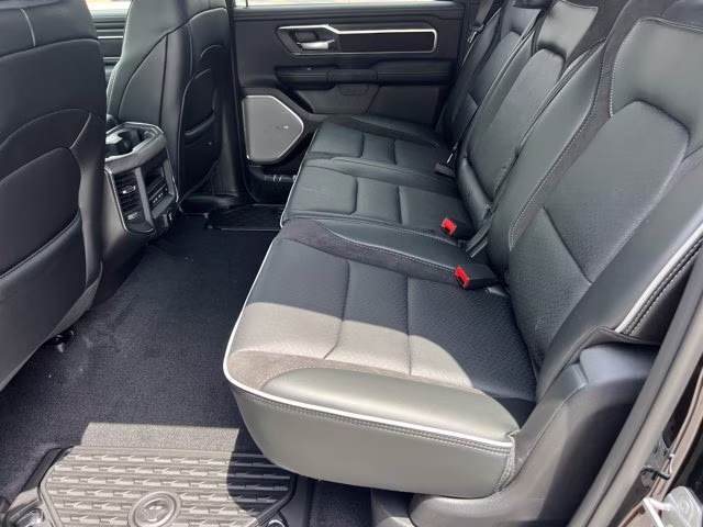 2026 Diamond Black Crystal Pearlcoat Ram 1500 Laramie 4X4 Truck