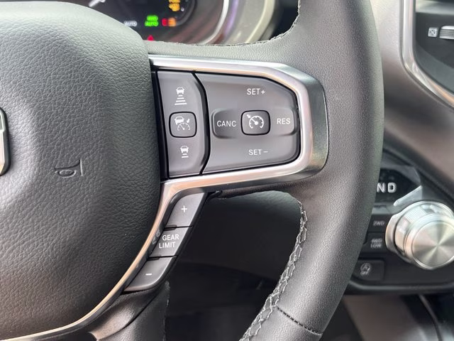 2026 Diamond Black Crystal Pearlcoat Ram 1500 Laramie 4X4 Truck