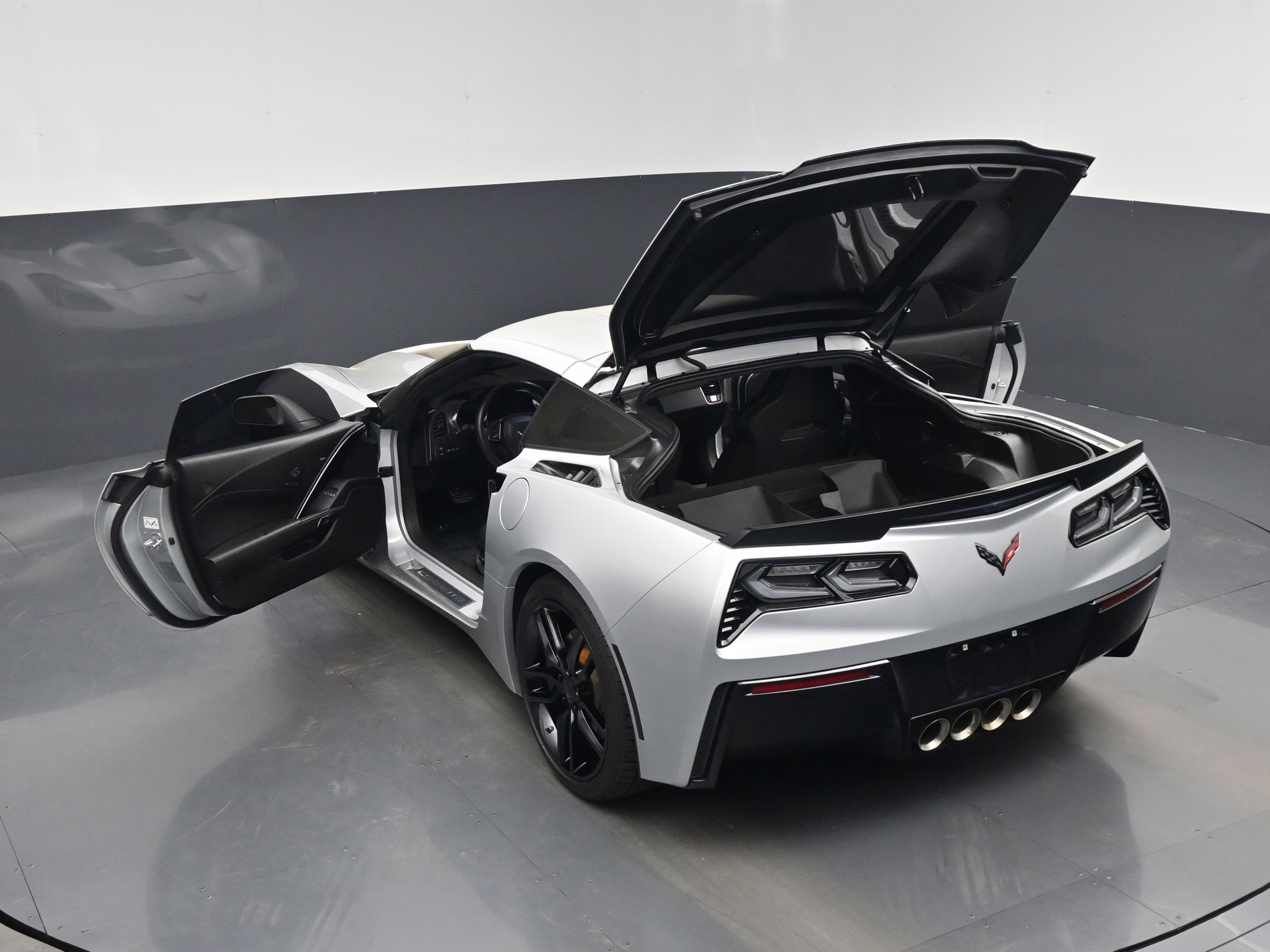 2016 Blade Silver Metallic Chevrolet Corvette Stingray Z51 RWD Coupe