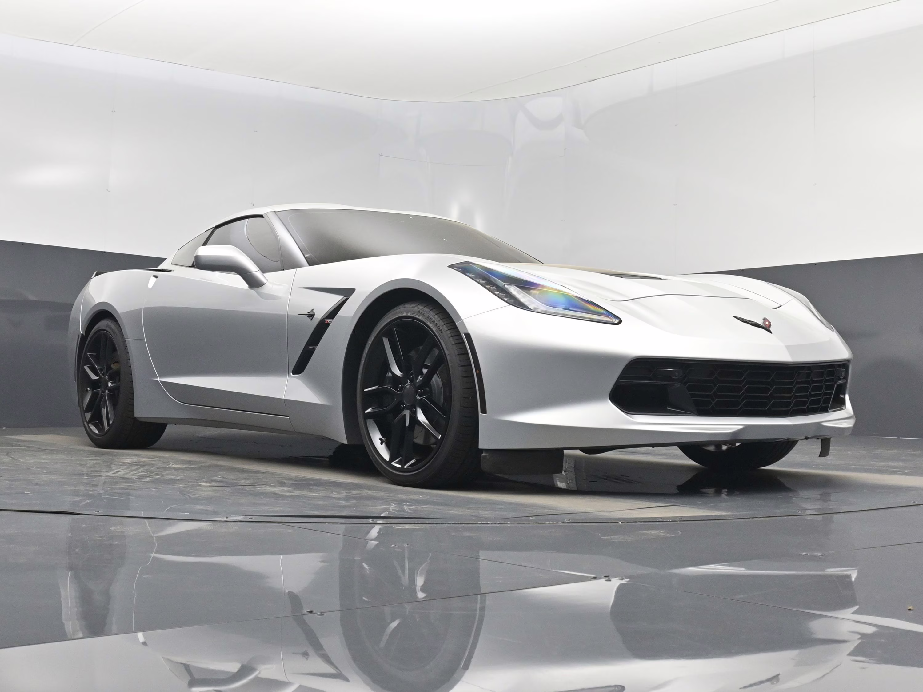 2016 Blade Silver Metallic Chevrolet Corvette Stingray Z51 RWD Coupe