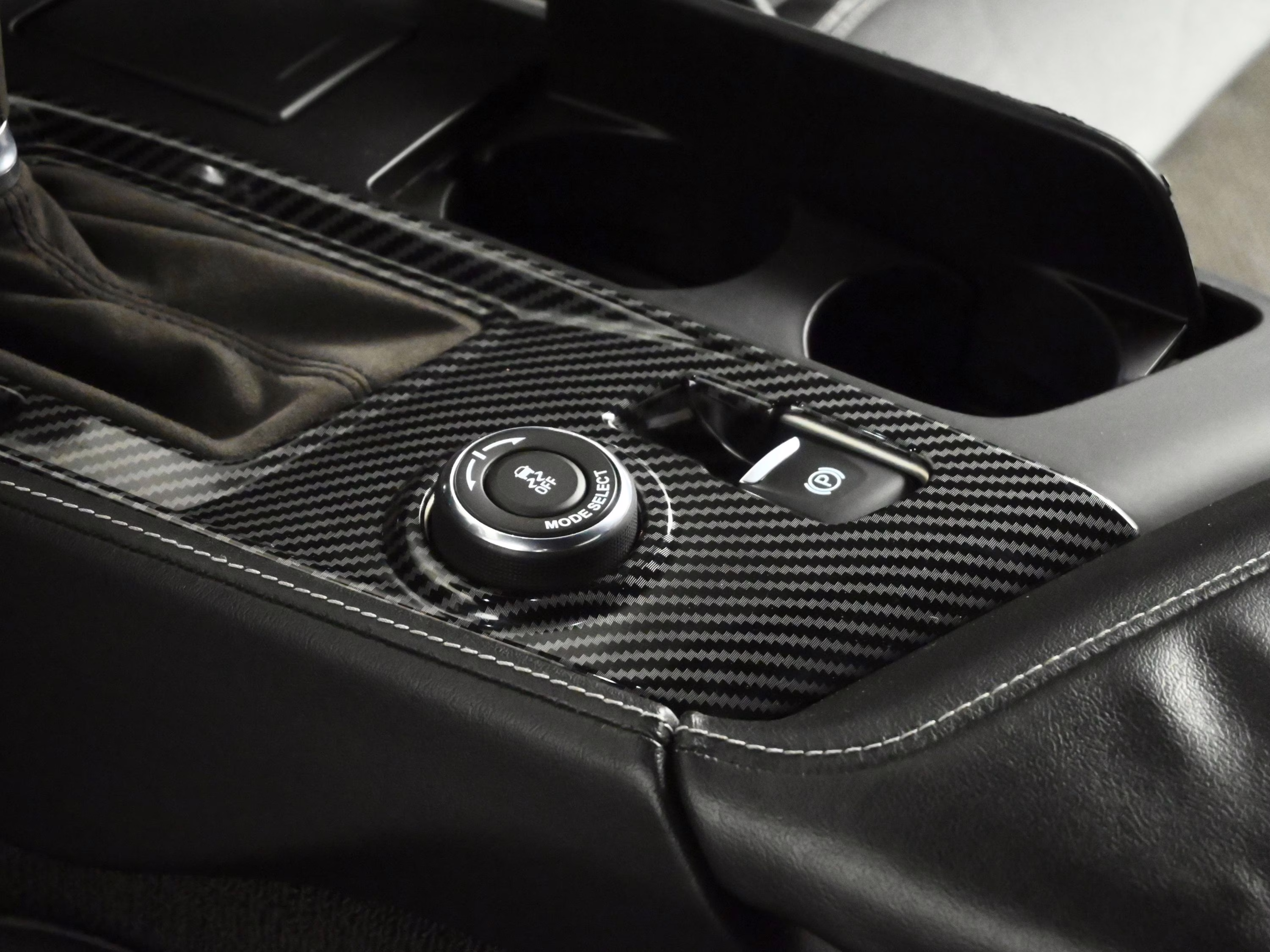 2016 Blade Silver Metallic Chevrolet Corvette Stingray Z51 RWD Coupe