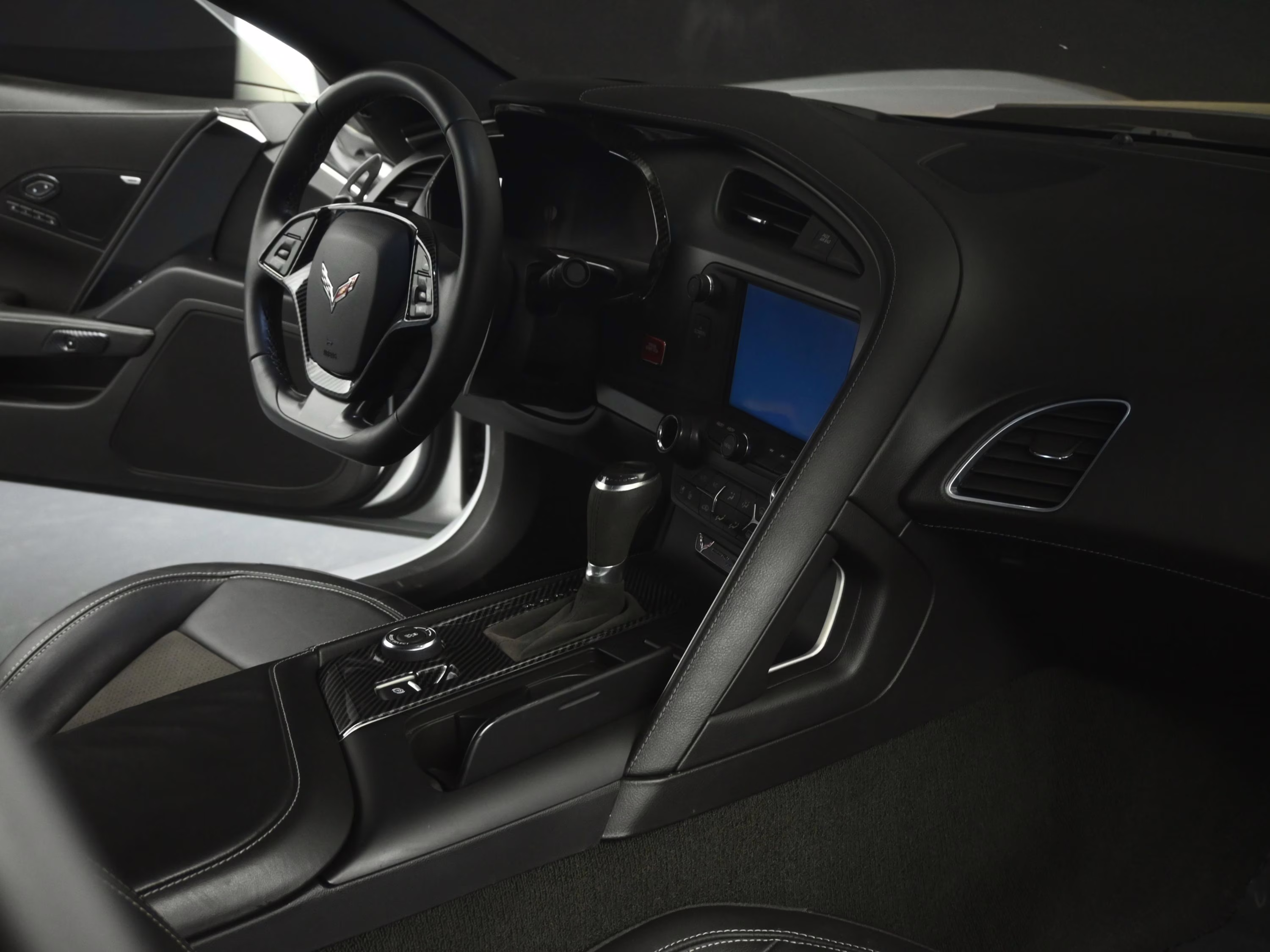 2016 Blade Silver Metallic Chevrolet Corvette Stingray Z51 RWD Coupe