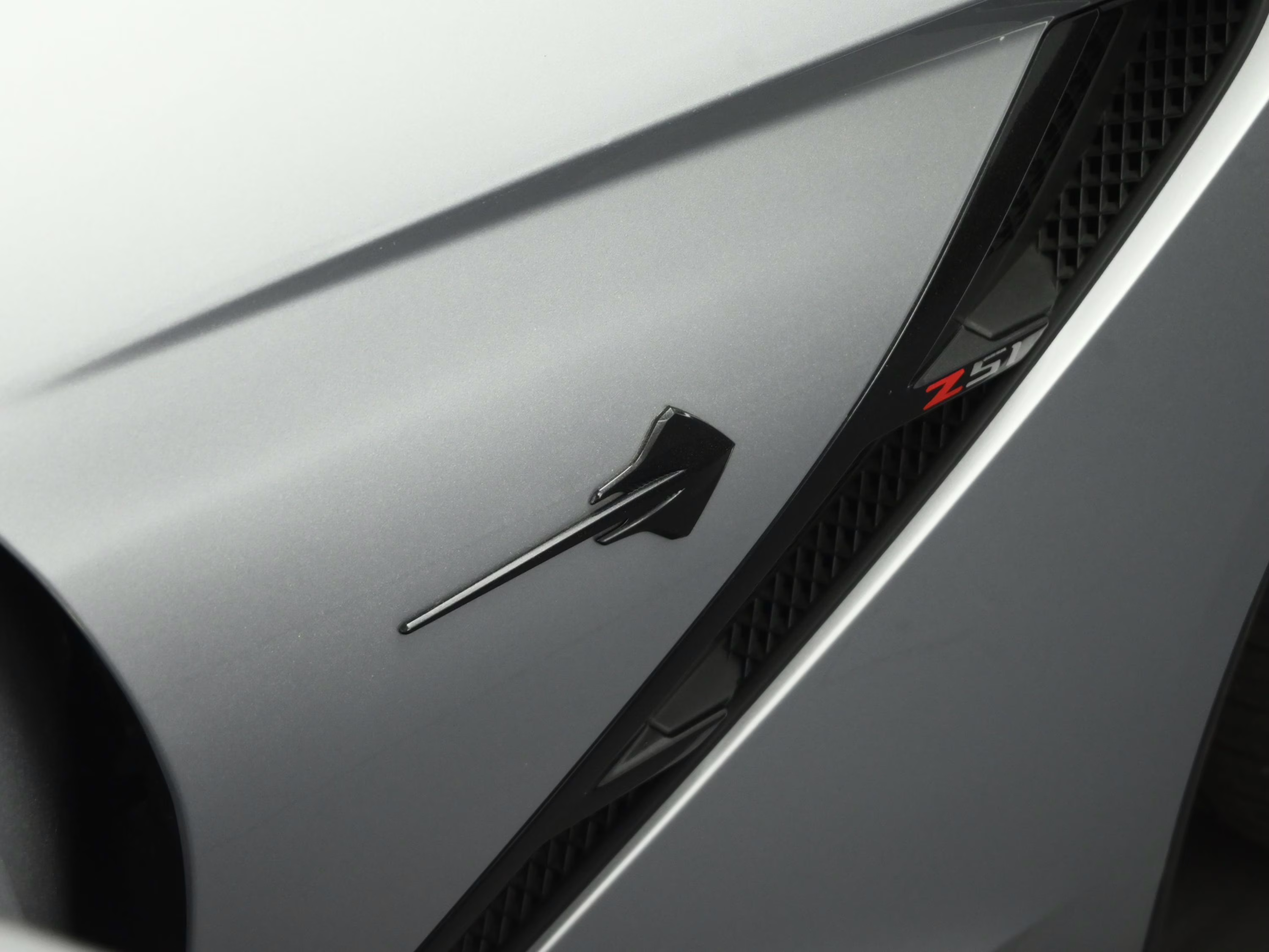 2016 Blade Silver Metallic Chevrolet Corvette Stingray Z51 RWD Coupe