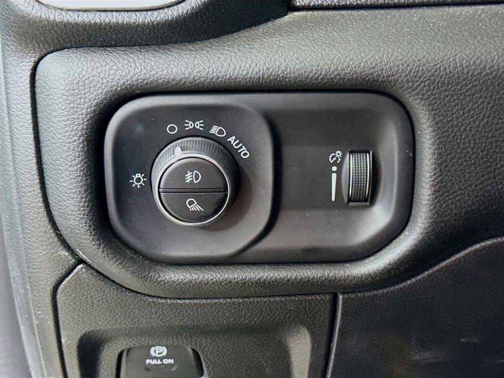 2023 Bright White Clearcoat Ram 1500 Big Horn/Lone Star 4X4 Truck