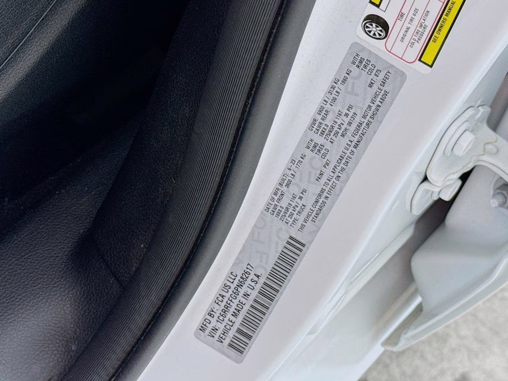 2023 Bright White Clearcoat Ram 1500 Big Horn/Lone Star 4X4 Truck