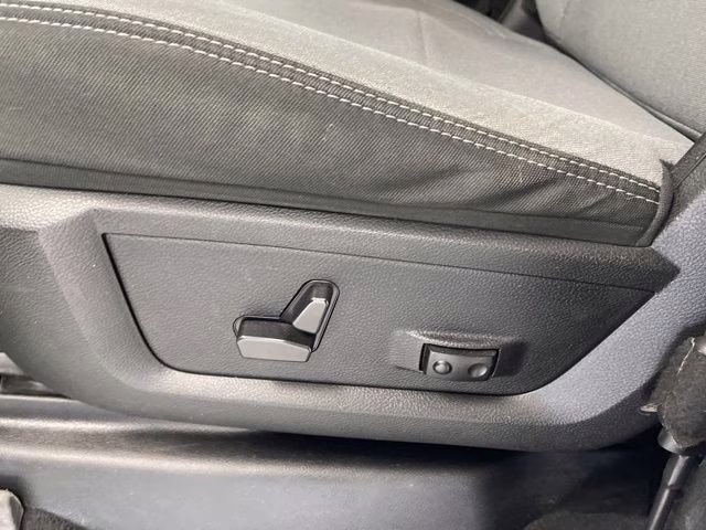 2023 Bright White Clearcoat Ram 2500 Big Horn 4X4 Truck