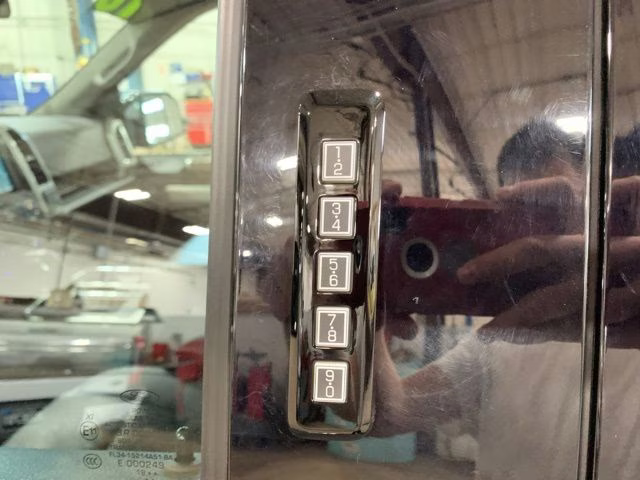 2019 Black Metallic Ford F-150 Lariat 4X4 Truck