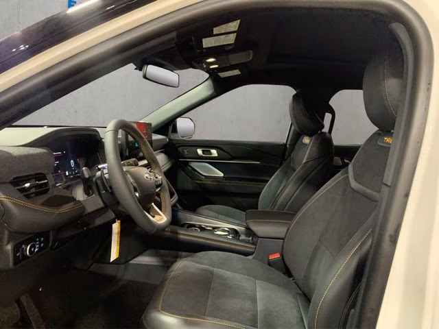 2026 Star White Metallic Tri-Coat Ford Explorer Tremor 4X4 SUV