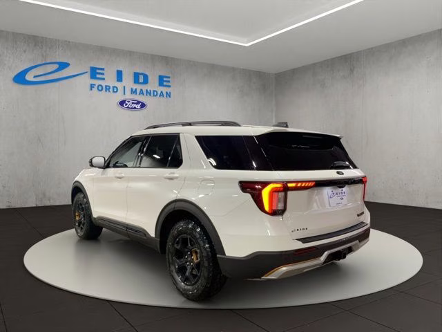 2026 Star White Metallic Tri-Coat Ford Explorer Tremor 4X4 SUV