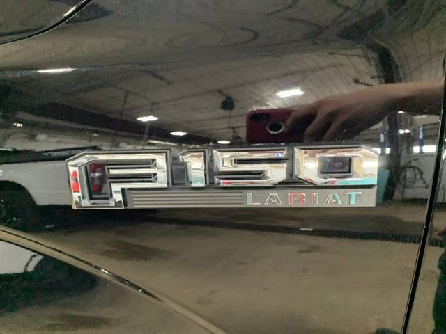 2019 Black Metallic Ford F-150 Lariat 4X4 Truck