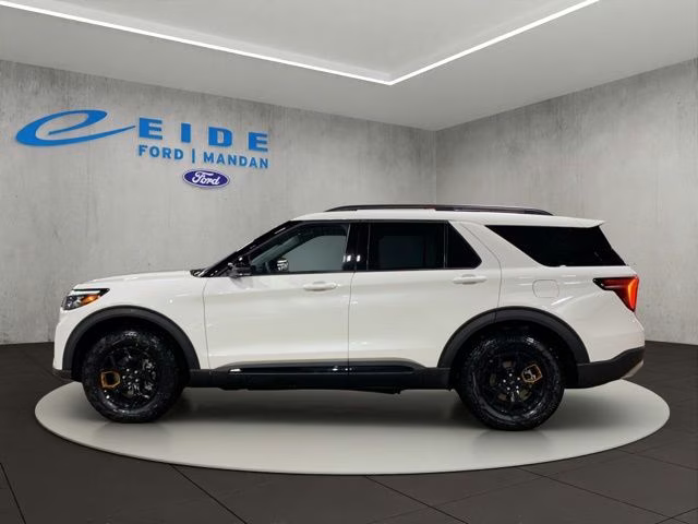 2026 Star White Metallic Tri-Coat Ford Explorer Tremor 4X4 SUV