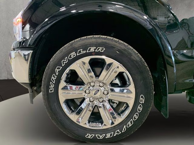 2019 Black Metallic Ford F-150 Lariat 4X4 Truck