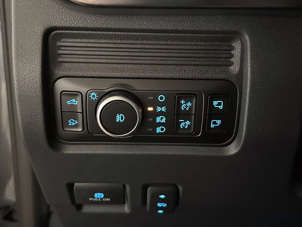 2026 Carbonized Gray Metallic Ford Super Duty F-250 SRW Lariat 4X4 Truck