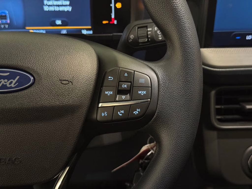 2026 Oxford White Ford Maverick XL FWD Truck