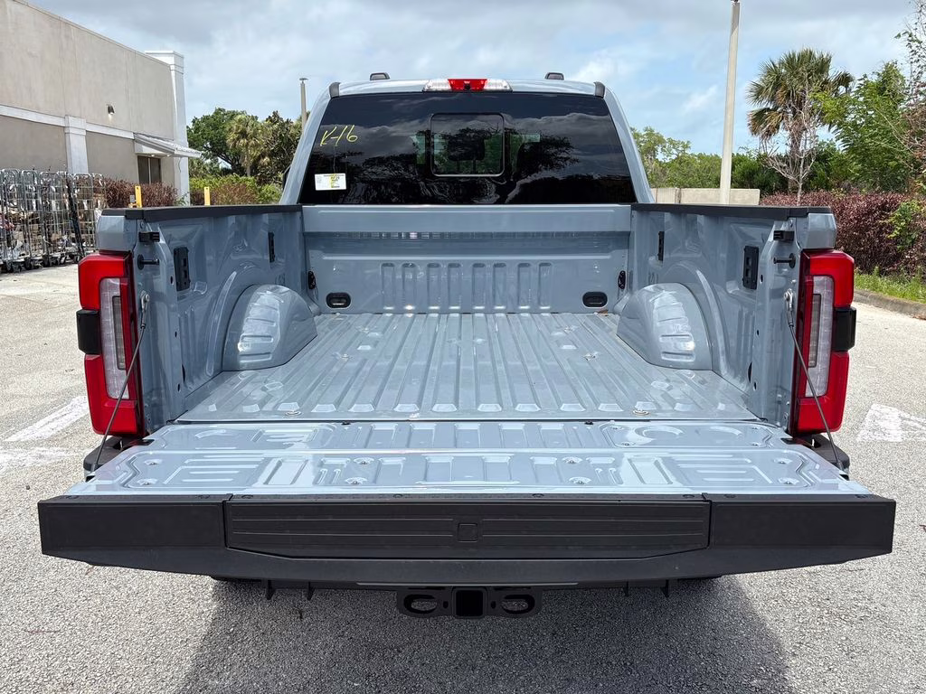 2026 Glacier Gray Metallic TriCoat Ford Super Duty F-350 SRW Platinum 4X4 Truck