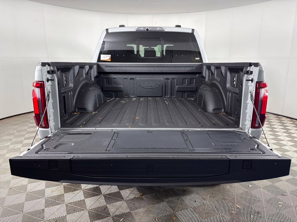 2026 Avalanche Ford F-150 Raptor R 4X4 Truck