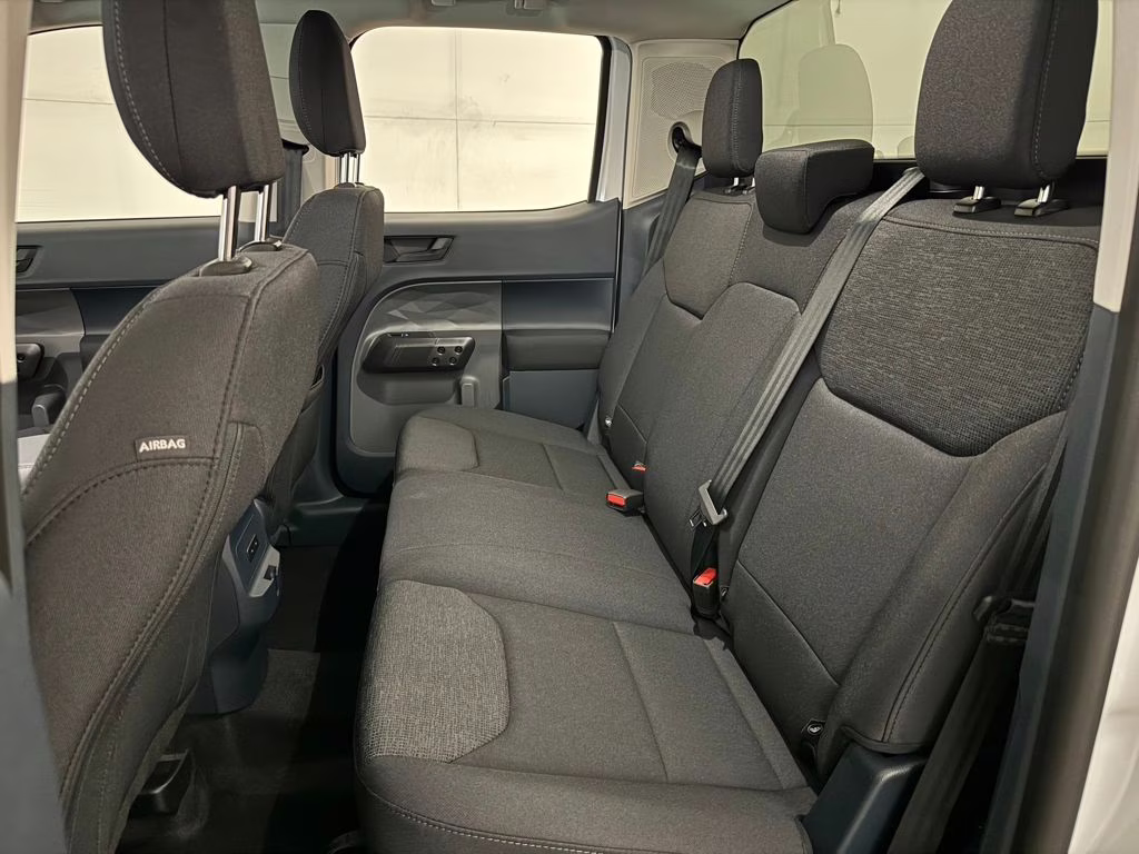 2026 Oxford White Ford Maverick XL FWD Truck