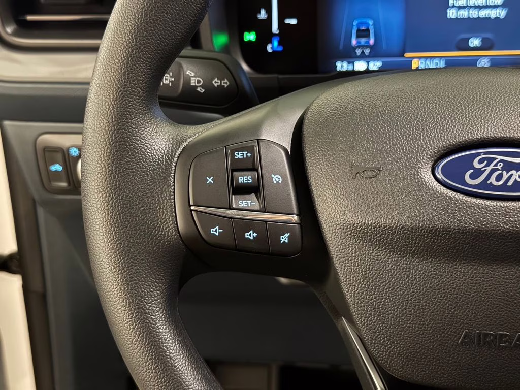 2026 Oxford White Ford Maverick XL FWD Truck