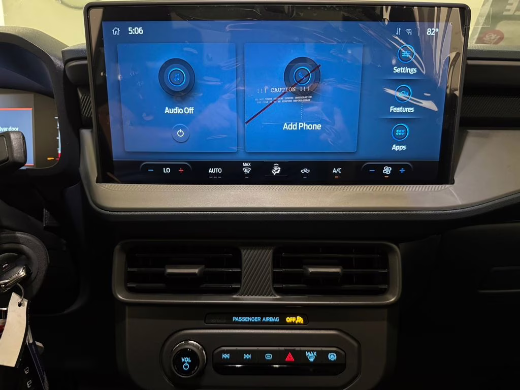 2026 Oxford White Ford Maverick XL FWD Truck