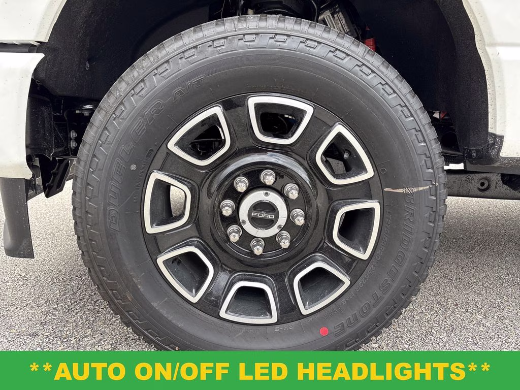 2026 Star White Metallic Tri-Coat Ford Super Duty F-350 SRW Platinum 4X4 Truck