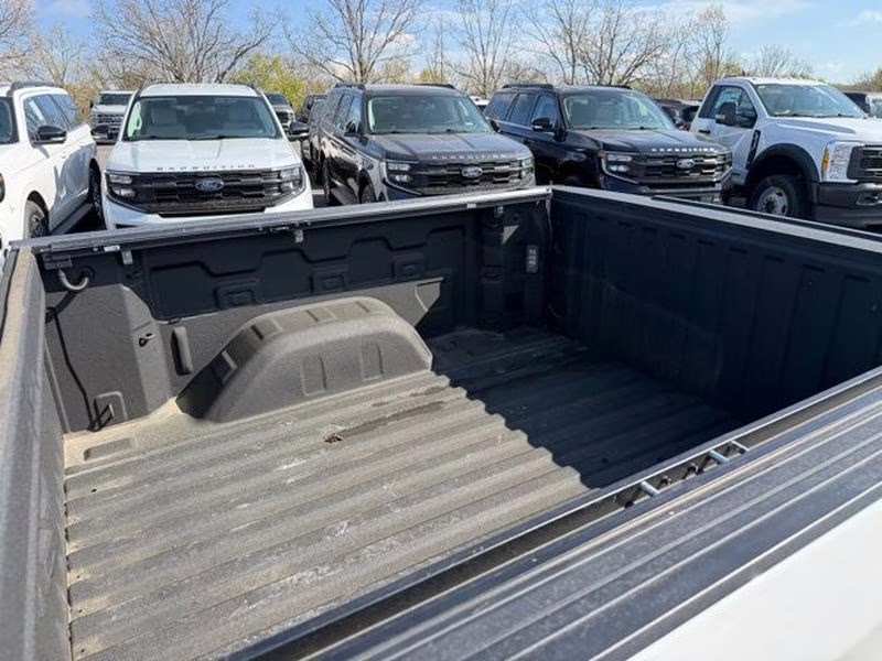 2022 Summit White Chevrolet Silverado LT 4X4 Truck