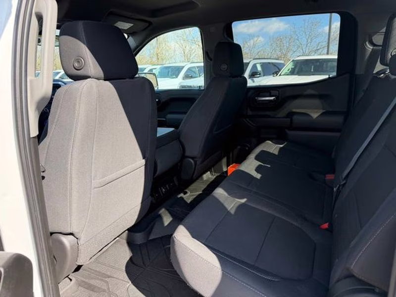 2022 Summit White Chevrolet Silverado LT 4X4 Truck