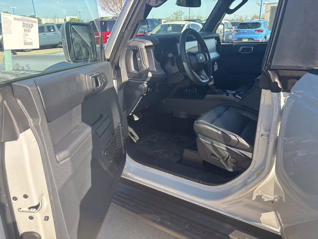 2026 Avalanche Gray Ford Bronco Outer Banks 4X4 SUV