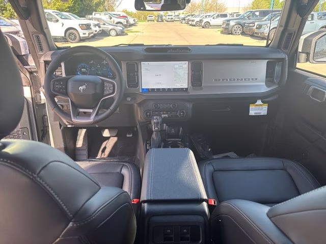 2026 Avalanche Gray Ford Bronco Outer Banks 4X4 SUV