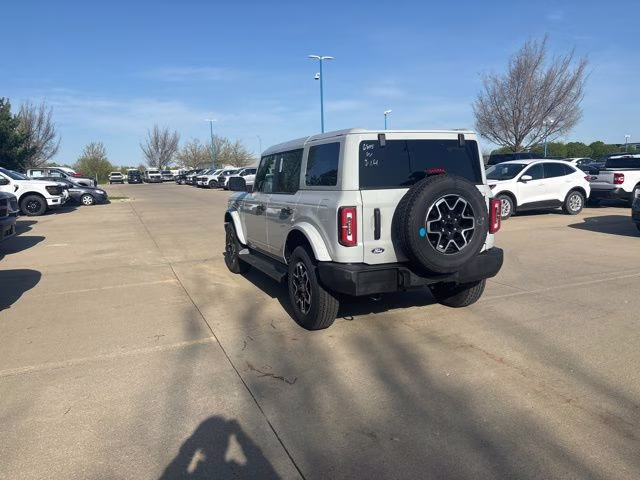 2026 Avalanche Gray Ford Bronco Outer Banks 4X4 SUV