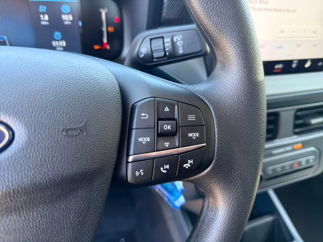 2026 Oxford White Ford Maverick XL AWD Truck