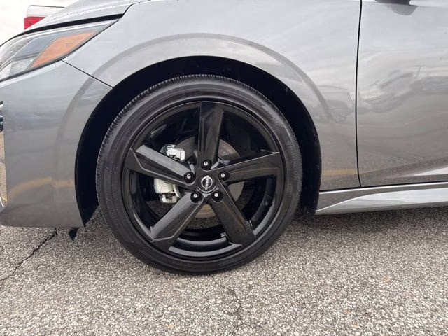 2024 Gun Metallic Nissan Sentra SR FWD Sedan
