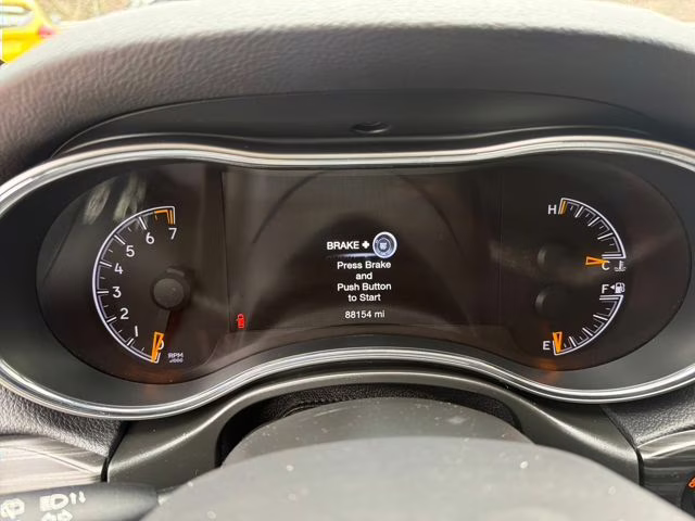 2022 Bright White Clearcoat Jeep Grand Cherokee WK Limited 4X4 SUV