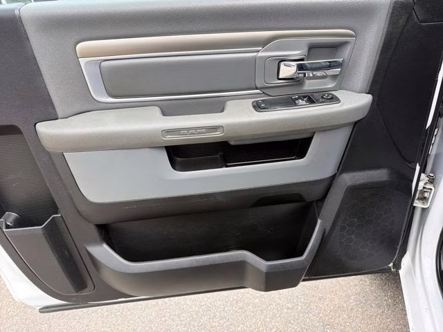 2019 Bright White Clearcoat Ram 1500 Classic Tradesman 4X4 Truck