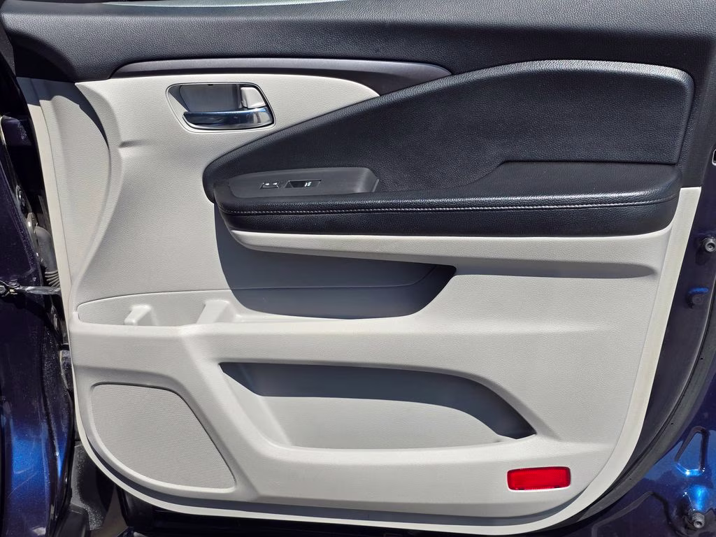 2016 Steel Sapphire Metallic Honda Pilot EX FWD SUV
