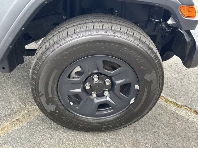 2023 Black Clearcoat Jeep Gladiator Sport 4X4 Truck