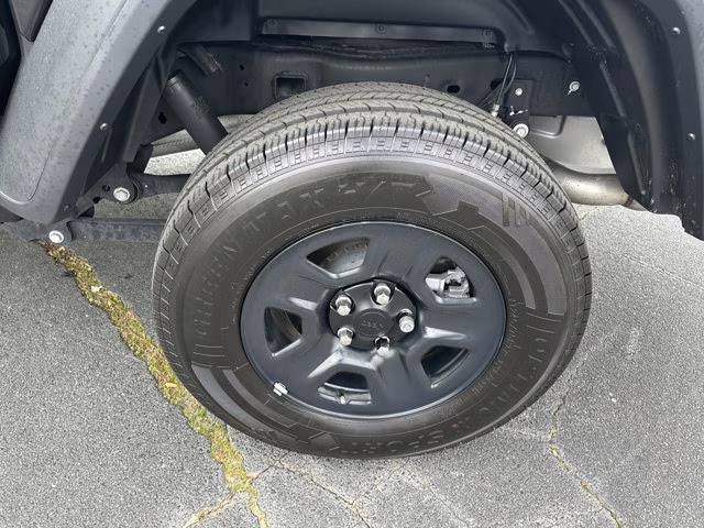 2023 Black Clearcoat Jeep Gladiator Sport 4X4 Truck