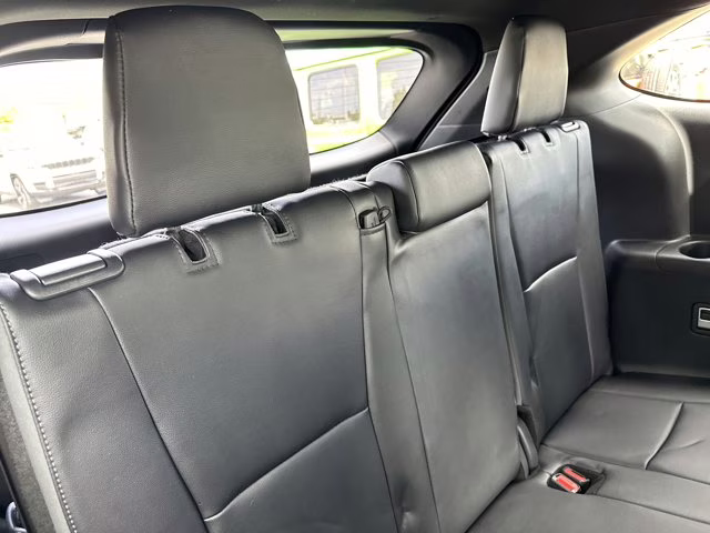 2024 Magnetic Gray Metallic Toyota Highlander Others FWD SUV