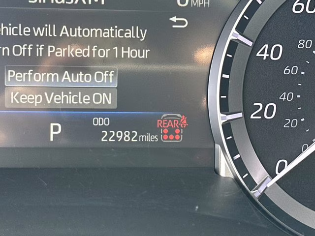 2024 Magnetic Gray Metallic Toyota Highlander Others FWD SUV