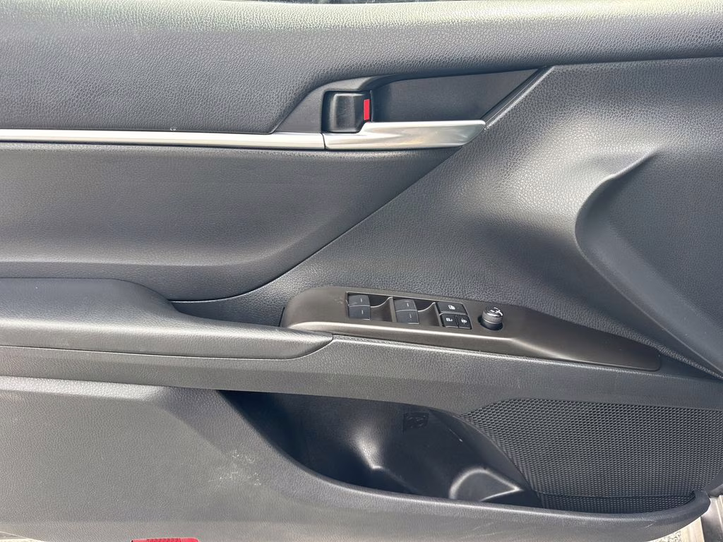 2023 Predawn Gray Mica Toyota Camry SE FWD Sedan