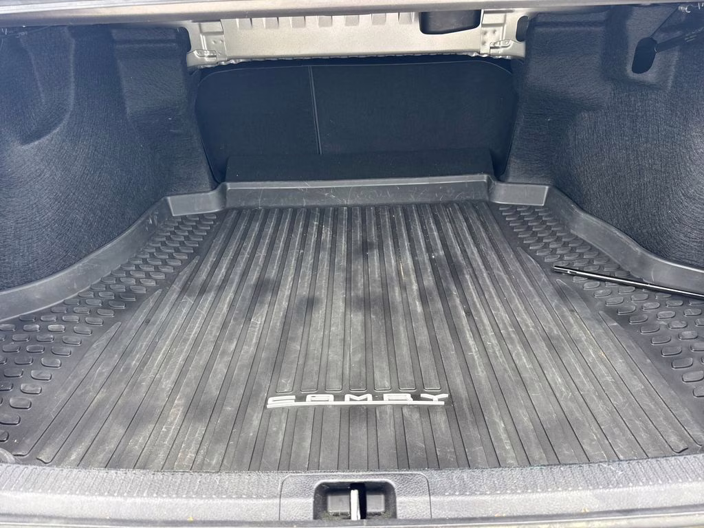 2023 Predawn Gray Mica Toyota Camry SE FWD Sedan