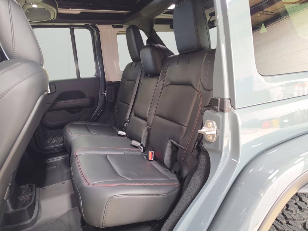 2026 Anvil Clear Coat Jeep Wrangler Rubicon X 4X4 SUV
