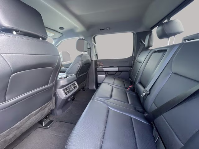 2026 Glacier Gray Metallic Tri-Coat Ford Super Duty F-350 SRW LARIAT 4X4 Truck