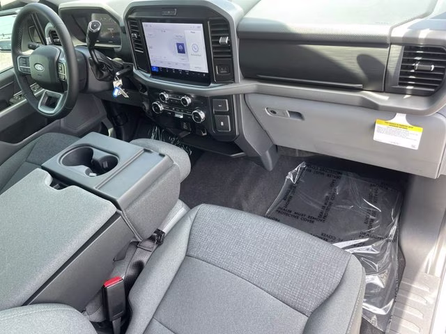 2026 Oxford White Ford F-150 XLT RWD Truck