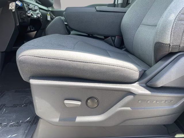 2026 Oxford White Ford F-150 XLT RWD Truck