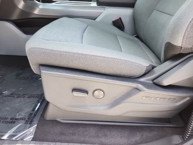 2026 Oxford White Ford F-150 XLT RWD Truck